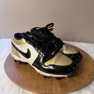 Jordan Air Jordan HF6885-701 Boys' Cleat Black Gold White US 4.5Y